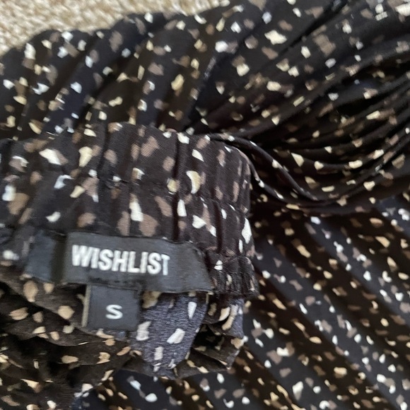 Accordion style midi skirt - Picture 2 of 4